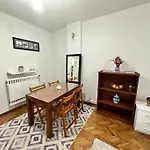 Taksim Cihangir\'De 2+1 Daire