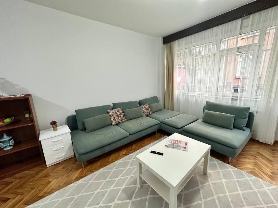 Apartment Taksim Cihangir'de 2+1 Istanbul